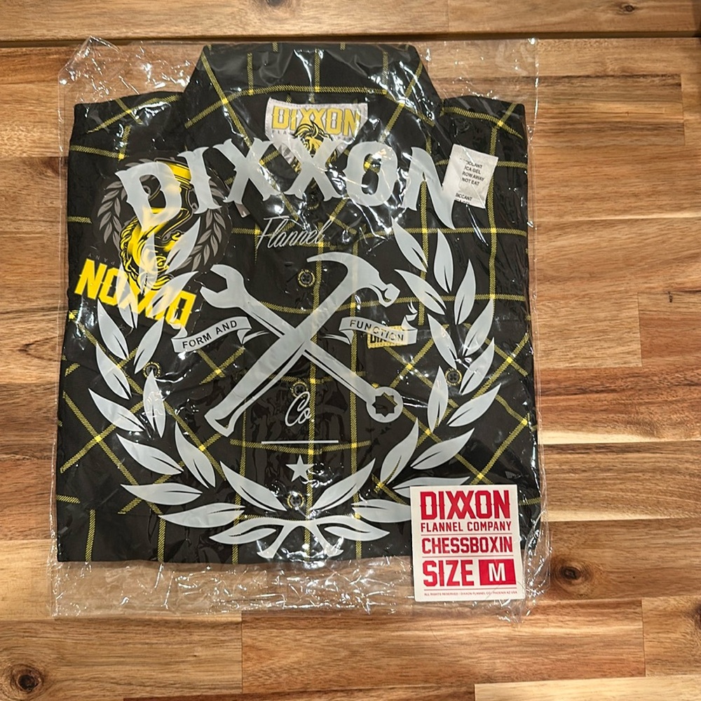 Dixxon flannel chessboxin nwt